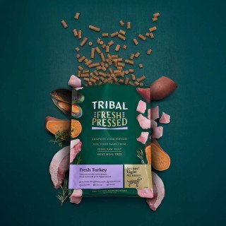 Šalto spaudimo maistas šunims senjorams ir dietiniams poreikiams su kalakutiena | Tribal Fresh Pressed Senior/Light Turkey